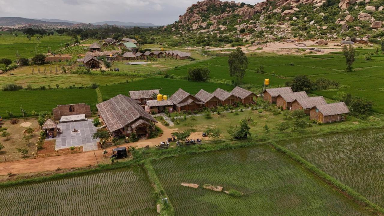 Hampi Rasta Cafe Hotel Exterior photo